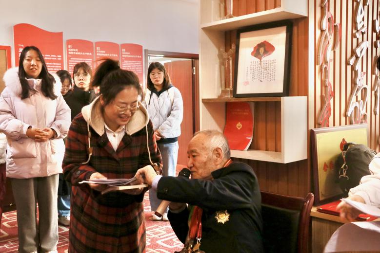 881e8109566fe92e5db04a377bf76b71